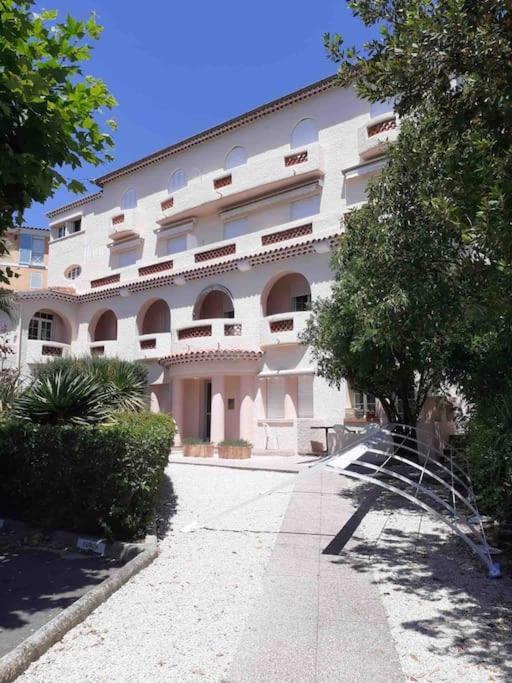 Bandol: Elegant Et Cosy 2 Pieces, Proche Ville Et Plage Exterior foto